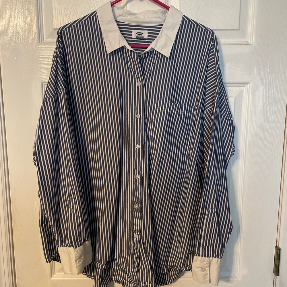 Old Navy pinstripe button down blouse